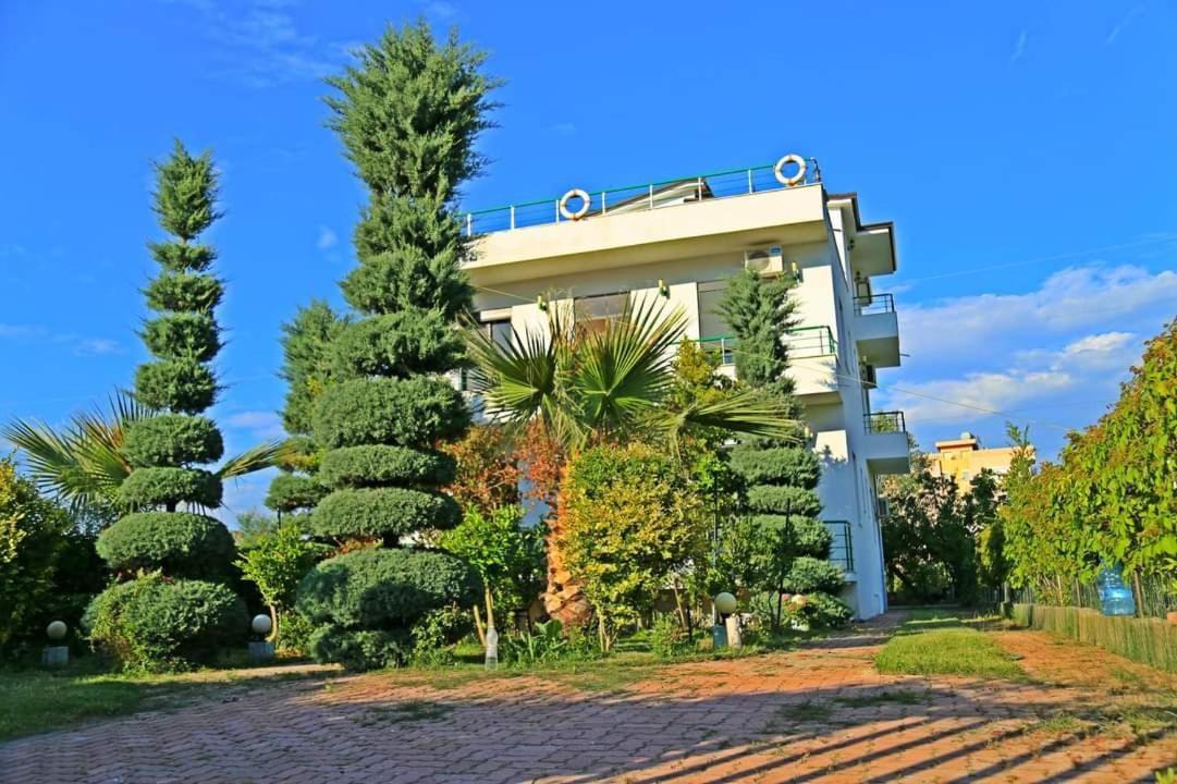 A-Vila Golem  Buitenkant foto